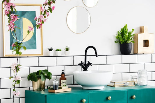 Decorar baños con cuadros: ideas que te encantarán - Thebath