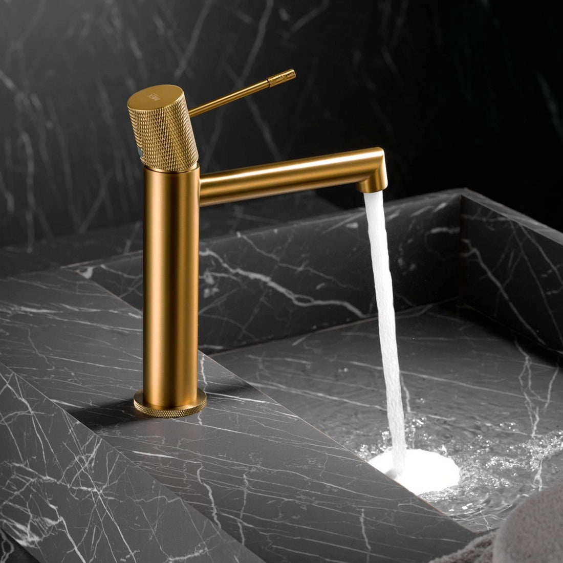 Grifo monomando de lavabo Line