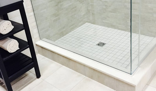 Inconvenientes de los platos de obra, ¿qué alternativa es la mejor? - Thebath