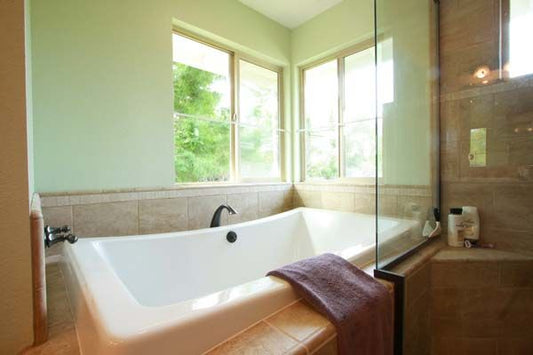7 colores de inspiración para pintar el baño - Thebath