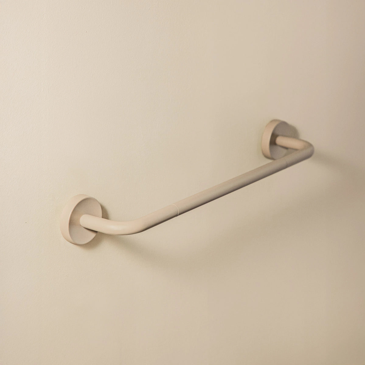 Toalheiro moderno Geyser