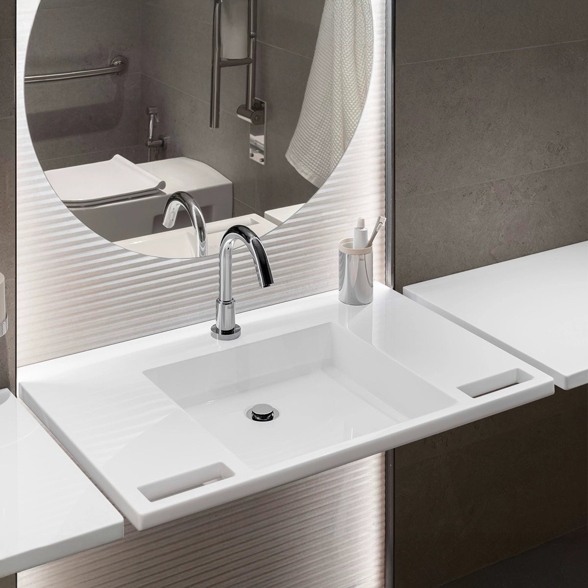 Lavabo movilidad reducida con toallero Access - Thebath