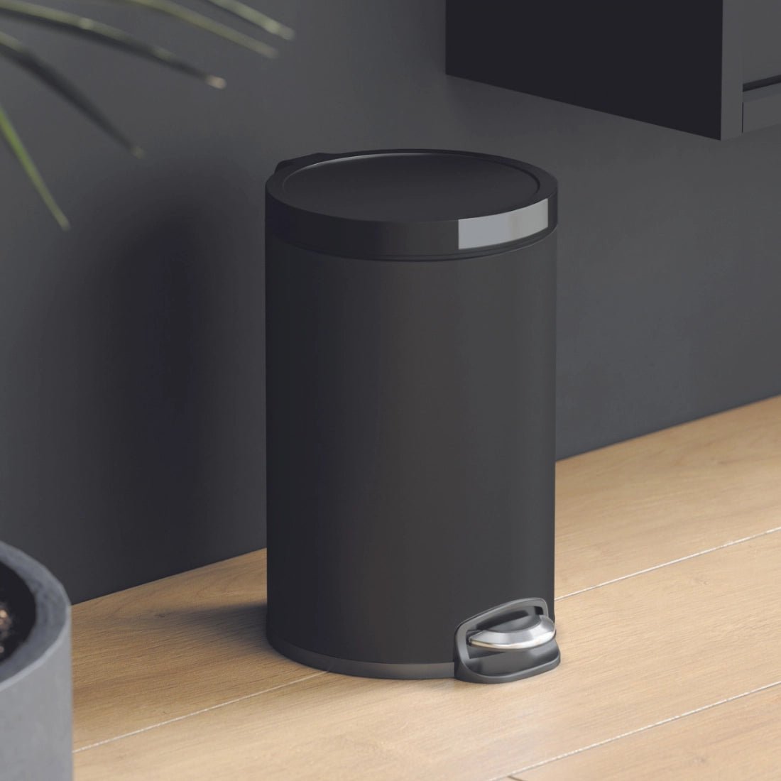 Papelera de baño automática Essentials